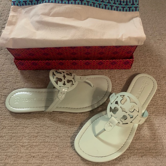 Tory Burch Miller Sandals Sz 8.5 NIB - Picture 1 of 5